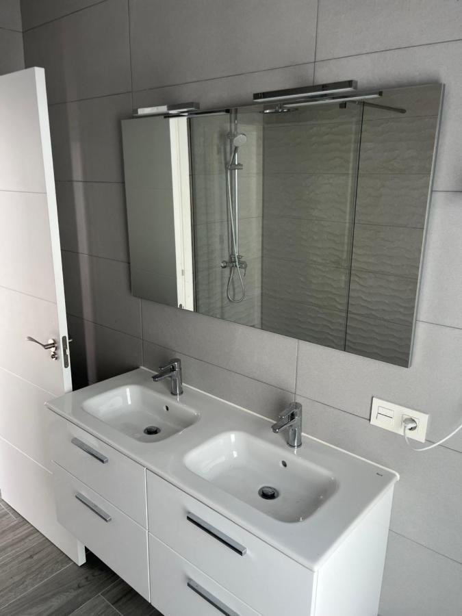Mym Villa Tias Luaran gambar